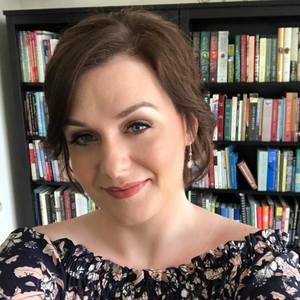 Meet your Posher, Elizabeth